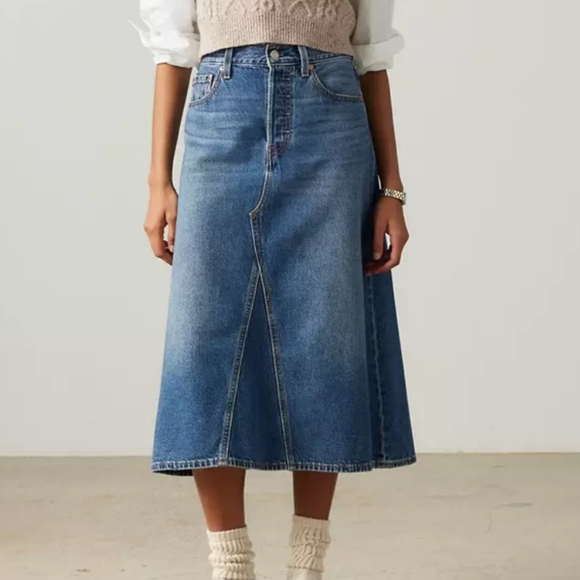 Levi's NWT High Rise A-line Denim Button Skirt Sz 30 Med Blue Wash Midi Cotton - Picture 1 of 11